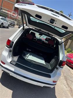 جیپ گراند شیرۆکی